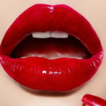 Classic Gold Smokey Eyes and Red Lips Combination