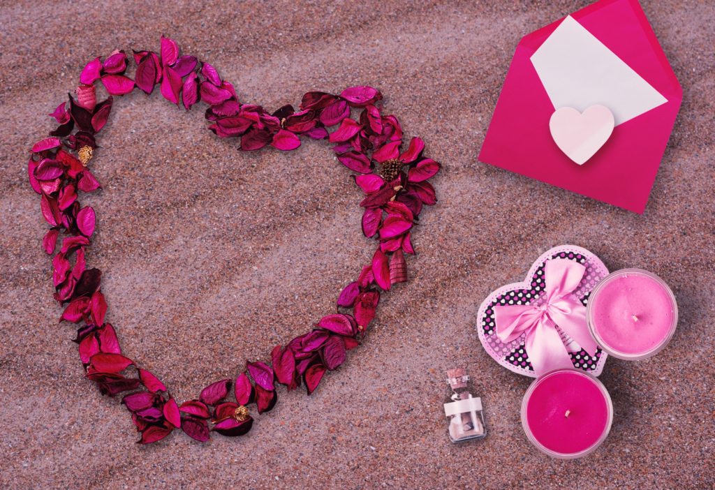 8 Amazing Valentine’s Day Gifts For Her