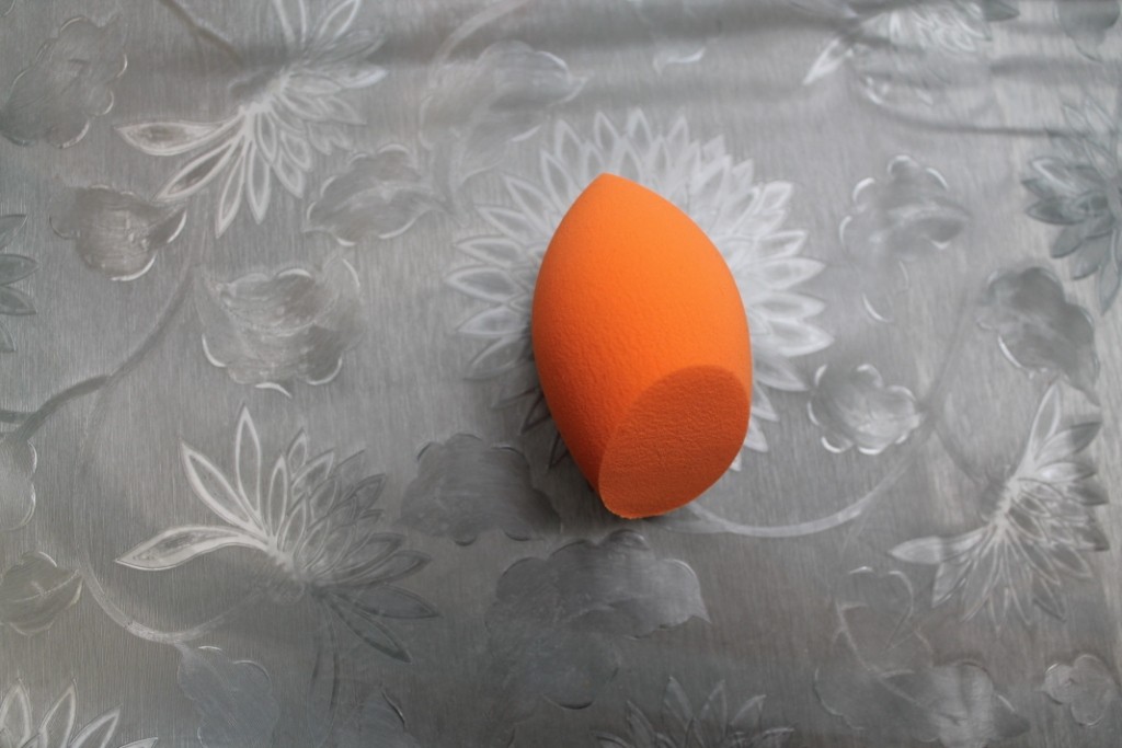 Real Techniques Miracle Complexion Sponge Review