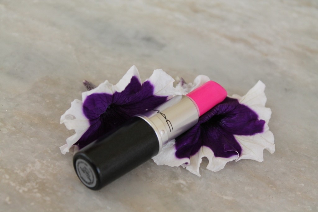 Mac Lipstick Candy Yum Yum Review and Swatches