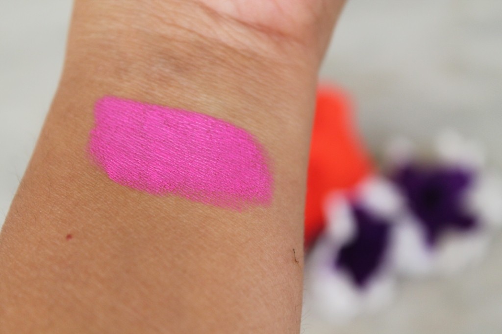 Mac Lipstick Candy Yum Yum Review and Swatches