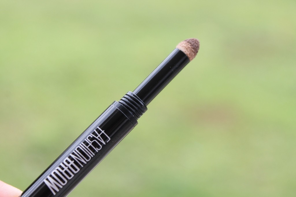 Maybelline Fashion Brow Duo Shaper Brown:Review and Swatches