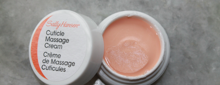 Amazon.com : Sally Hansen Miracle Gel Nail Polish, Shade Cream of the Crop  109 (Packaging May Vary) : Beauty & Personal Care