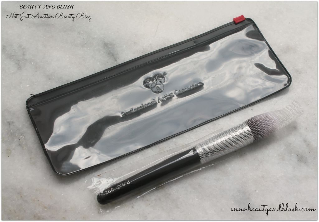 Pac Flawlessly Me 002 Brush Review