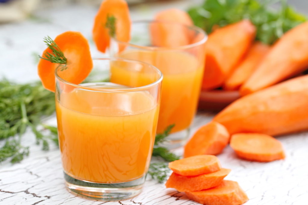How to Treat Acne Scars With Carrot Juice