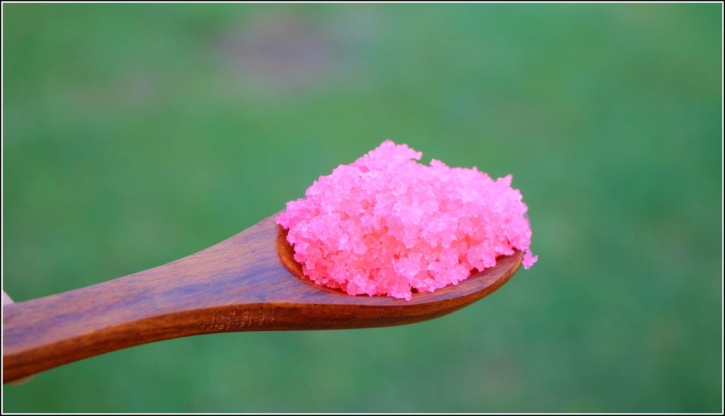 Homemade Lip Scrub for Super Soft Lips