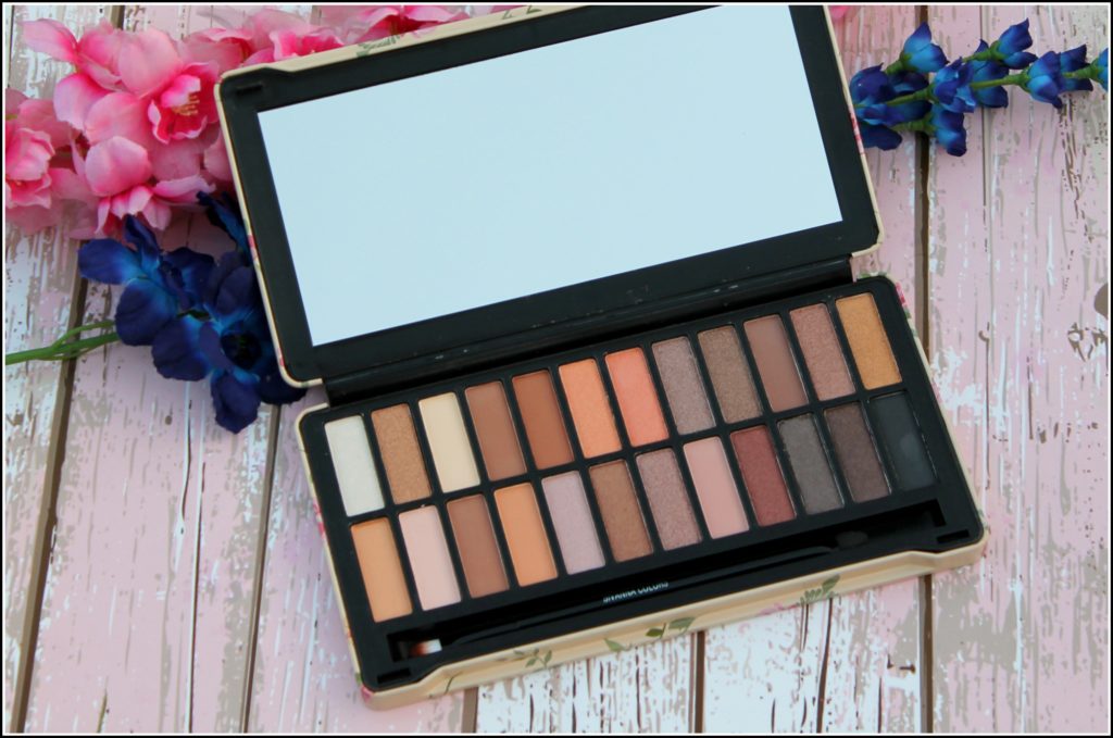 Sivanna Colors Makeup Studio Eyeshadow Palette in Naked Nude