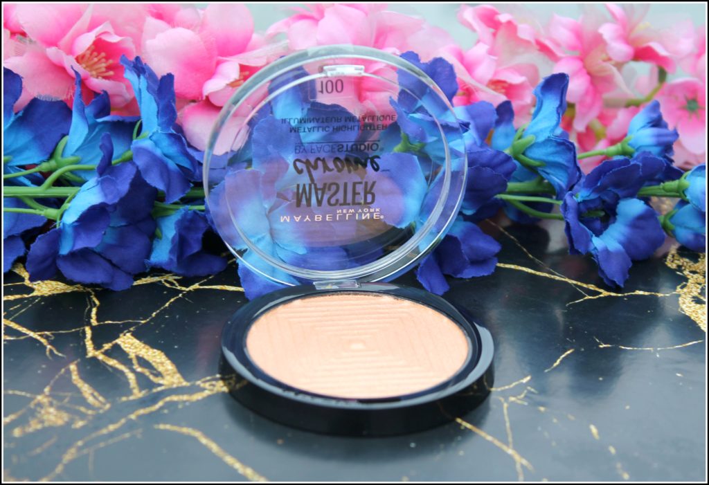 Maybelline New York Face Studio Master Chrome Metallic Highlighter - Molten Gold: Review & Swatches